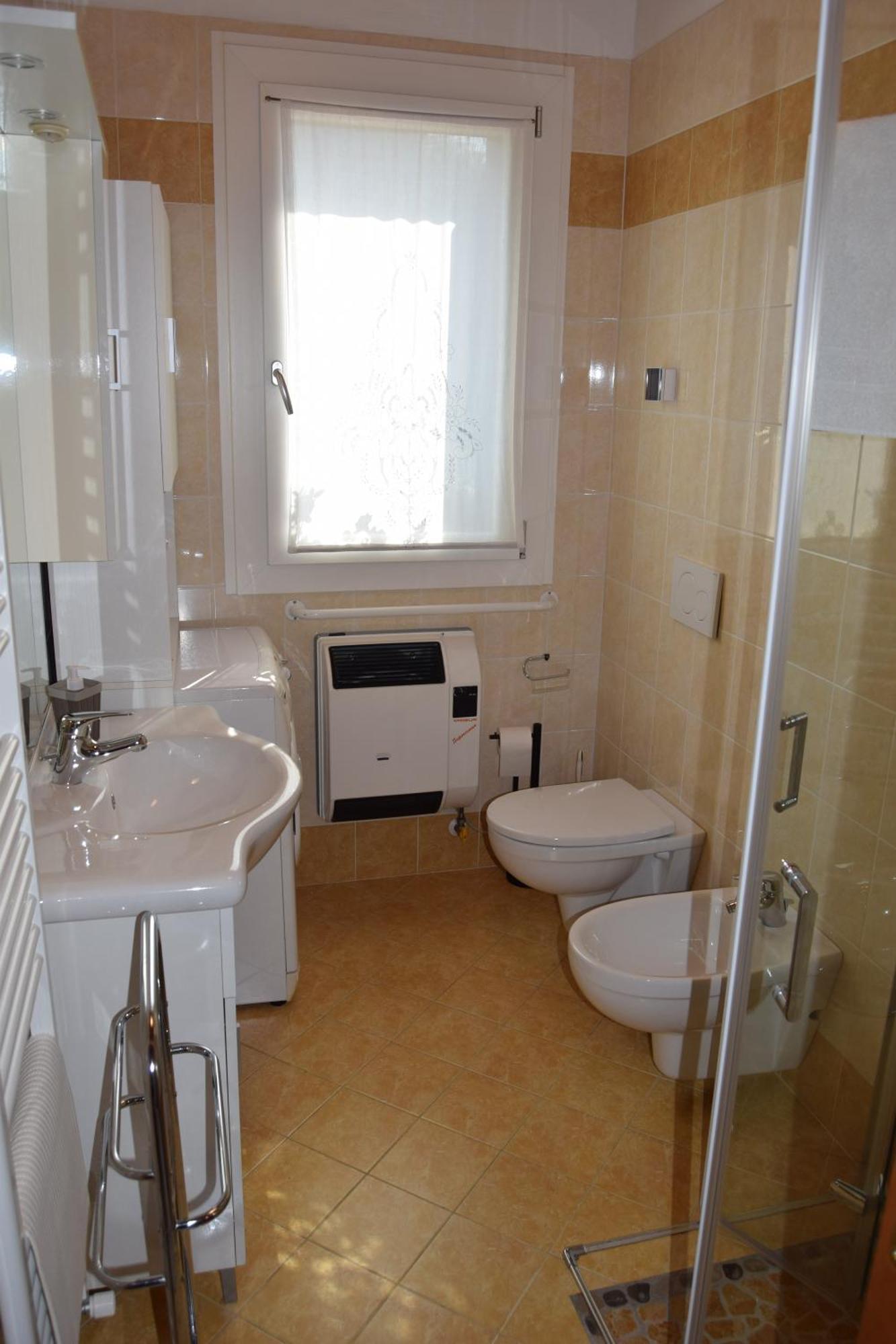 B&B We Care Appartamento Lendinara Exterior foto